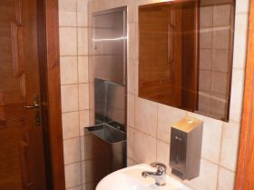 Zásobník na papírové ručníky s košem do stěny TRADITIONAL MAXI