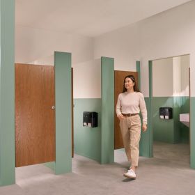 TORK 472650 – Tork OptiServe® extra jemný bezdutinkový toaletní papír T7, 3 vrst., 63,25 m, 18 rolí