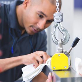 TORK 90479 – Long–Lasting čisticí utěrka netkaná W4, 90 útr. / bal