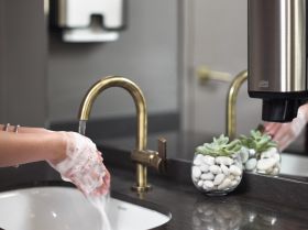 TORK 520800 – Antimikrobiální pěnové mýdlo S4, 1000ml