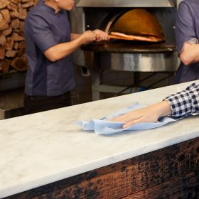 TORK 473391 – Reflex MIDI, papírové utěrky Plus M4, modrá, 2 vrst., 150 m, 6 rolí