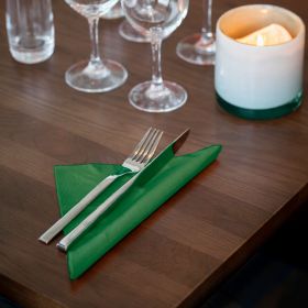 TORK 477214 – Ubrousek tmavě zelená, 2 vrs. – oběd, 10 x 200 ks - Karton