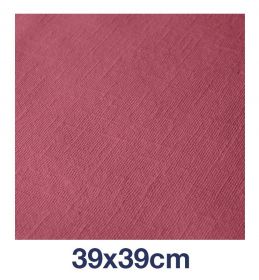 TORK 478855 – Linstyle® burgundy ubrousky – večeře, netkané, 1 vr., 1/4 sklad, 12x50 ks - Karton